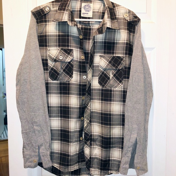 Casual button down shirt - Picture 2 of 5